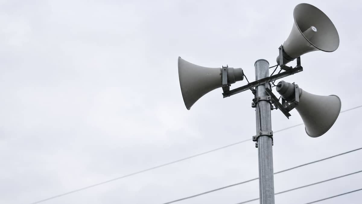弾道ミサイル想定の住民避難訓練、熊本・人吉市で9月27日 小学校からバスで緊急一時避難施設へ 今年度は19件(イメージ画像)