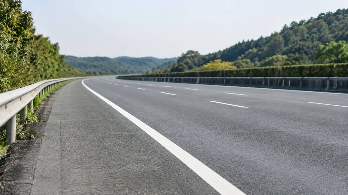 れいわ・山本代表、高速を149キロで走行 速度違反で罰金・免停、党が公表(イメージ画像)